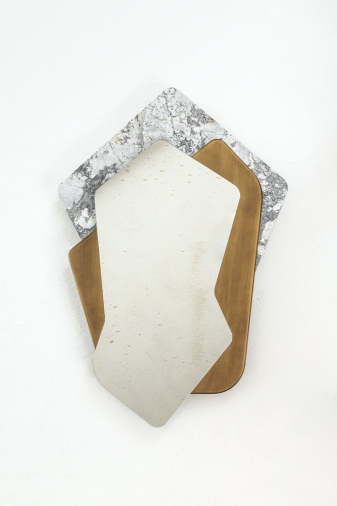 Full view of the mirror