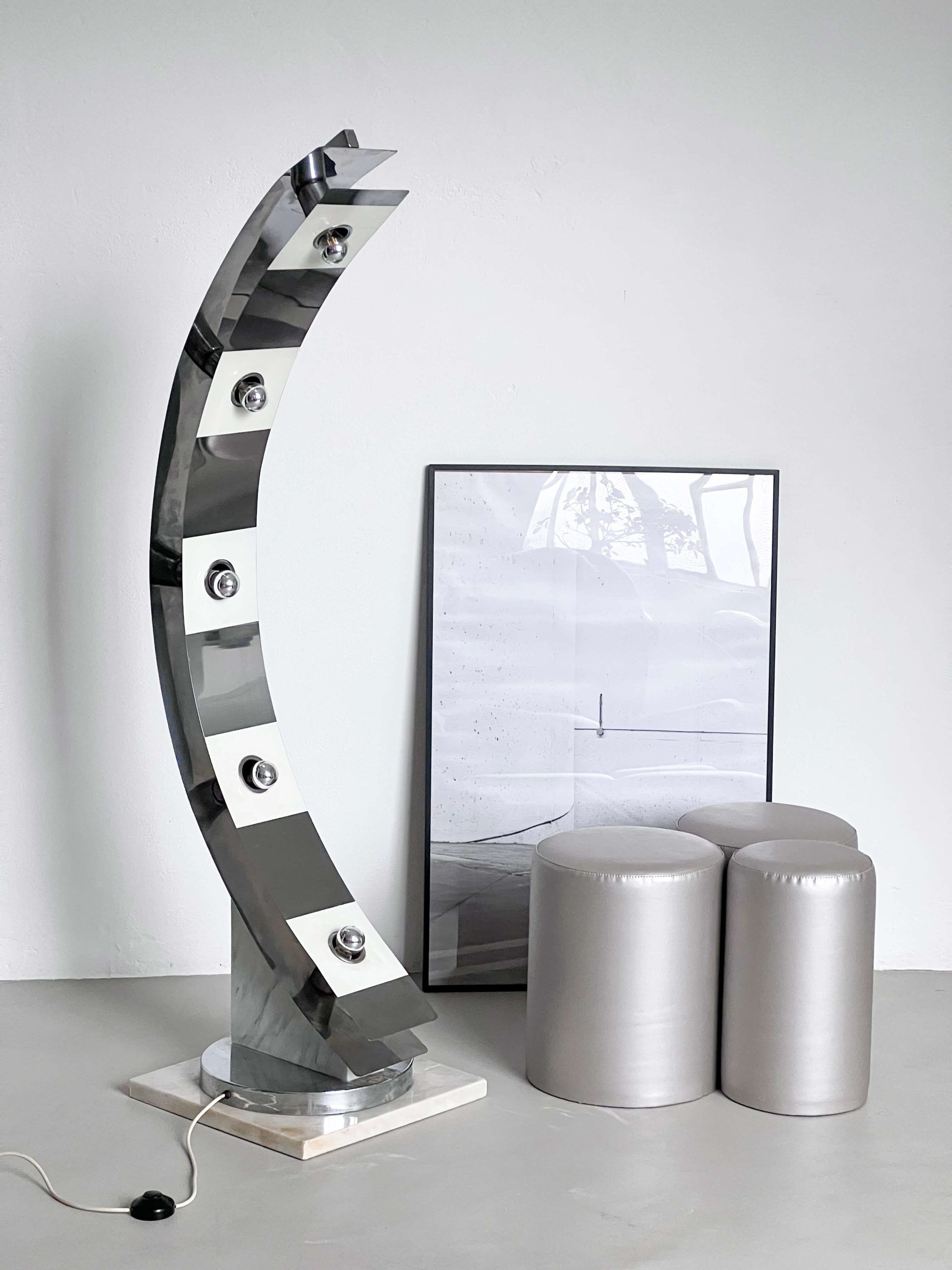 Sculptural Space Age floor lamp by Reggiani