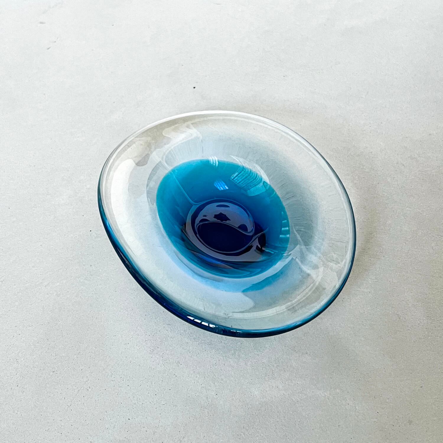Spinzi-Vintage-Murano-Valet-Tray-Clear-Blue-Sommerso-1
