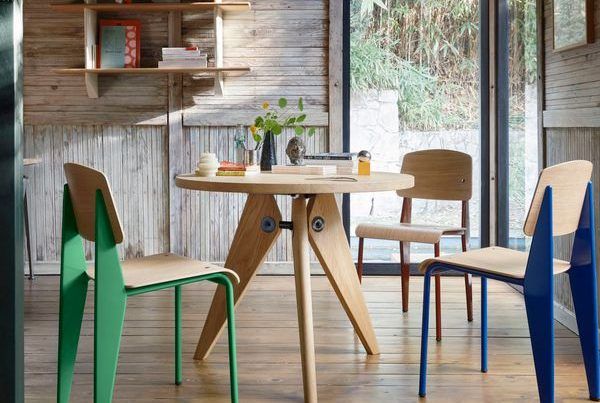 Jean Prouvé's Standard Chair by Vitra (1947)