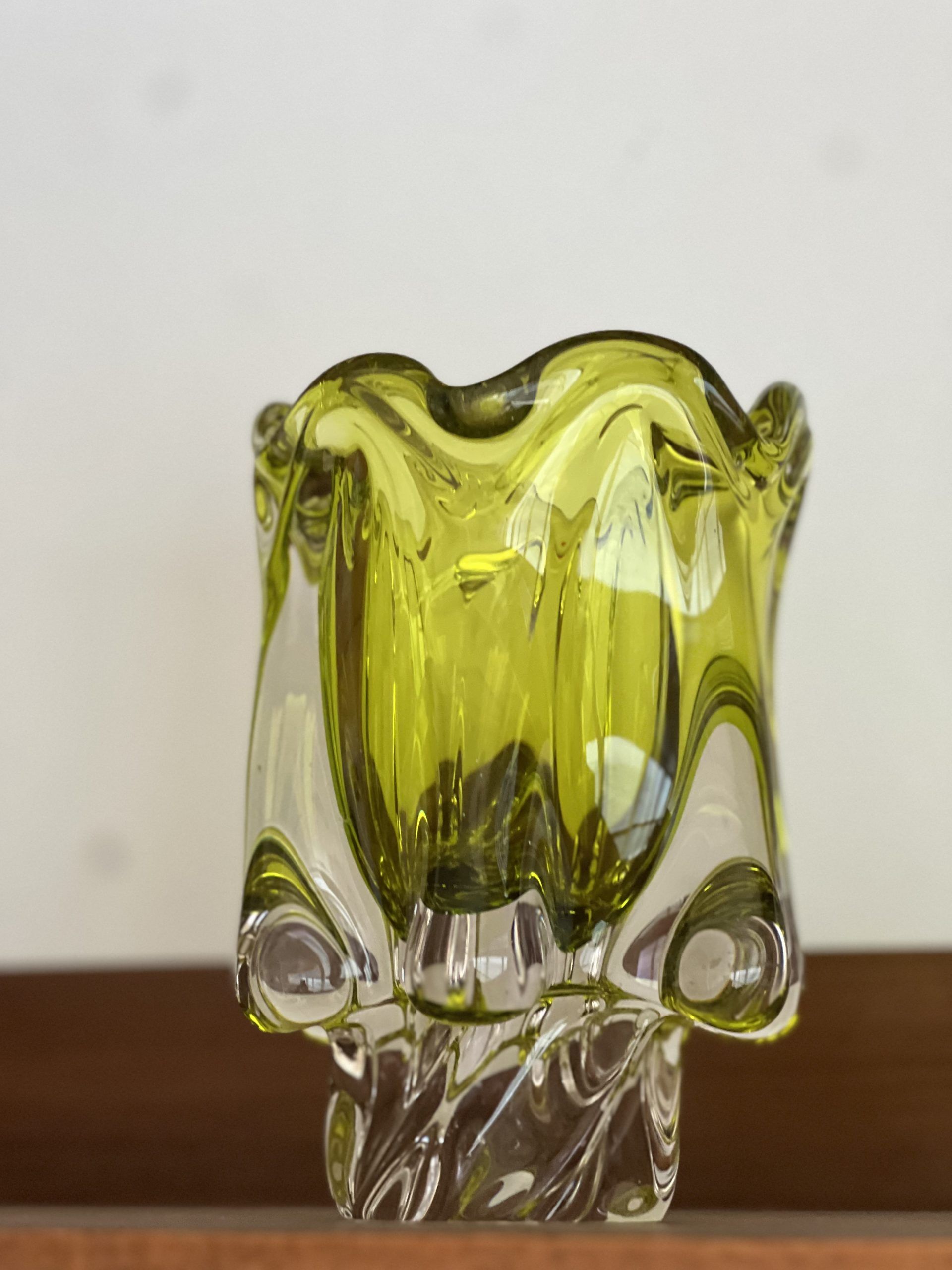 Sculptural Murano “Sommerso” Glass Vase – Lime Green, 1960s